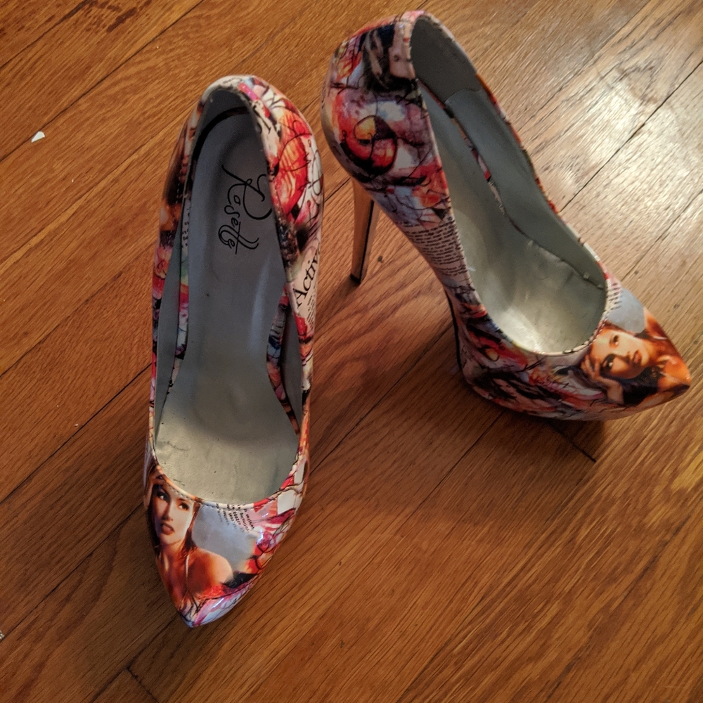 Women's shoes